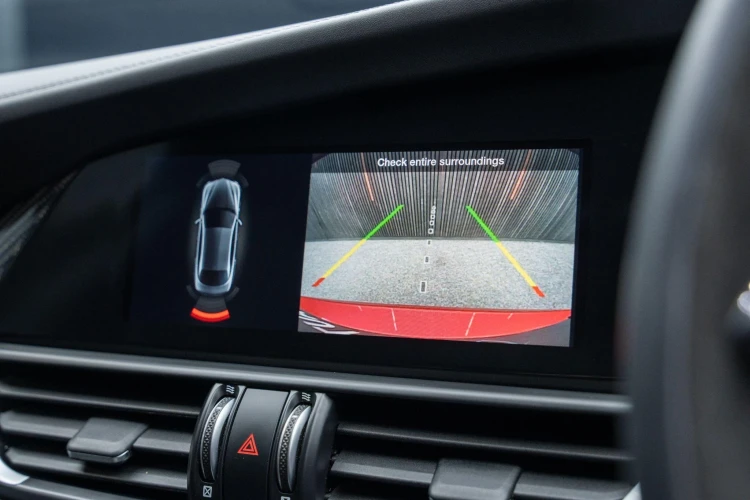 Vehicle Image 10