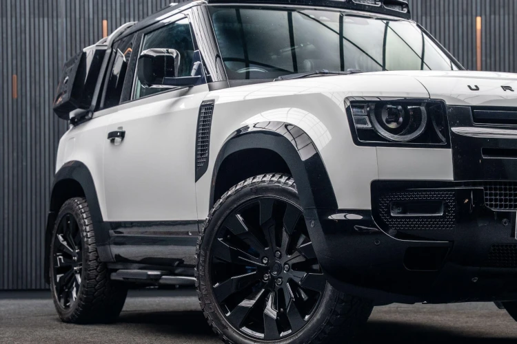 Vehicle Image 7