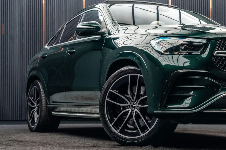 Vehicle Image 7