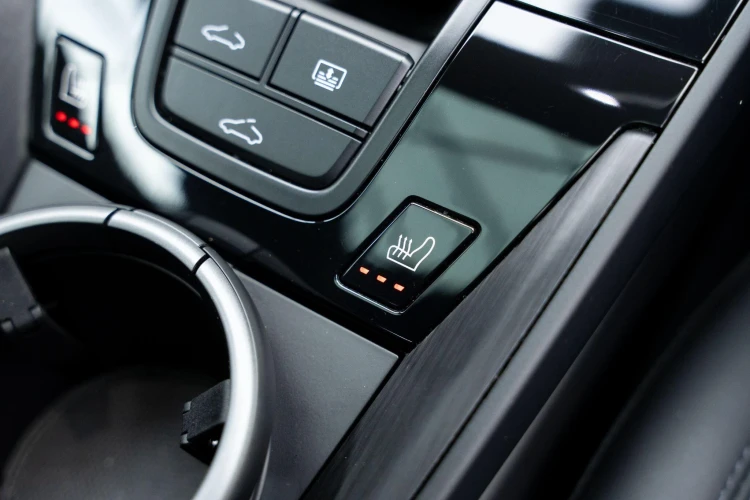 Vehicle Image 30