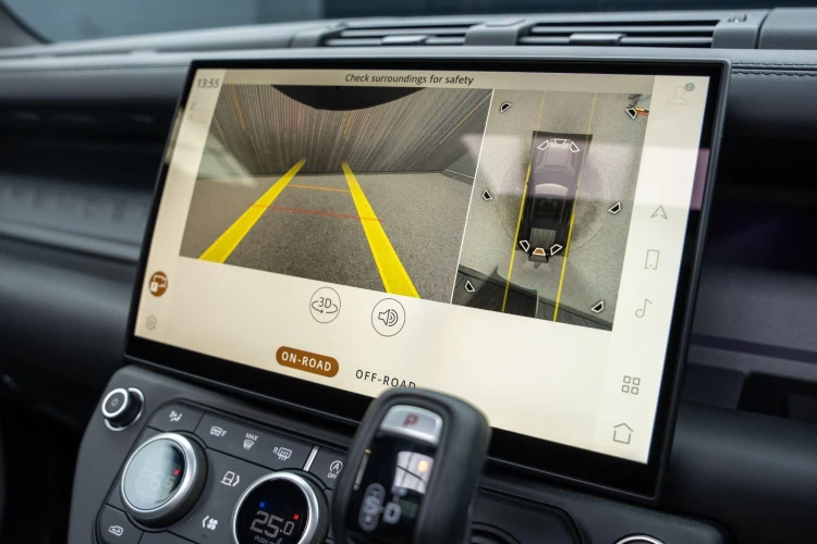 Vehicle Image 8