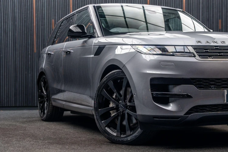 Vehicle Image 7