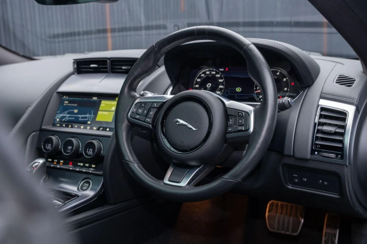 Vehicle Image 40