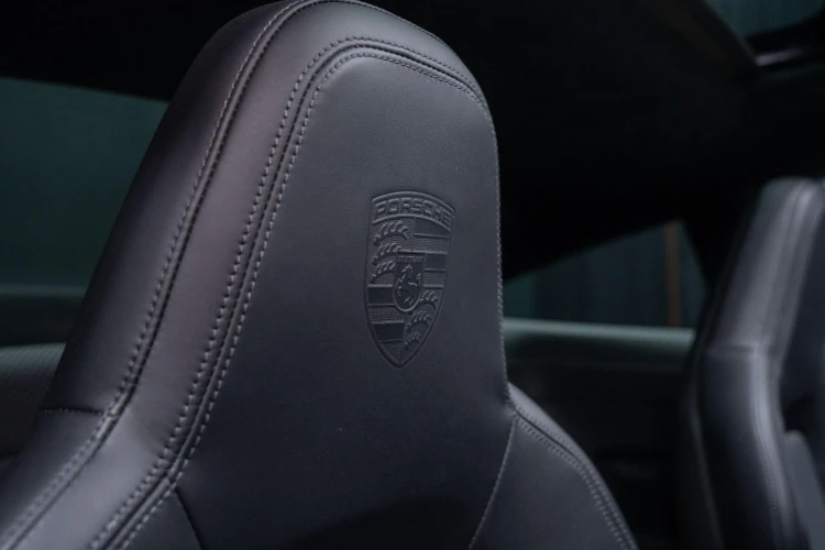 Vehicle Image 36