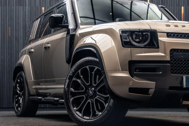 Vehicle Image 7