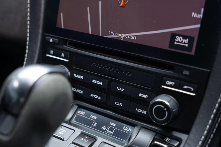 Vehicle Image 30