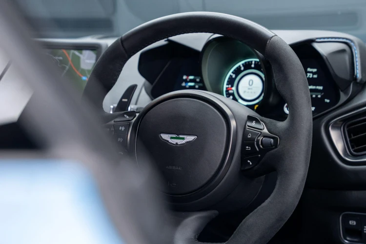 Vehicle Image 36