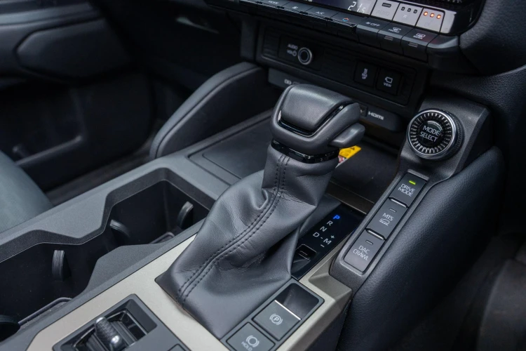 Vehicle Image 35