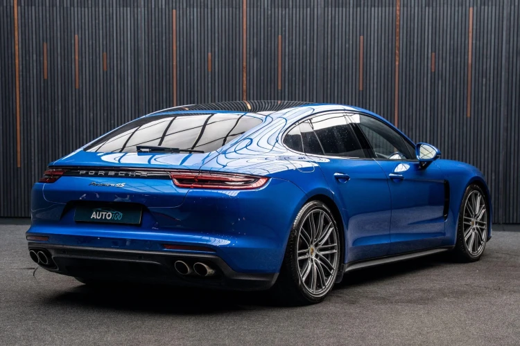 Vehicle Image 19