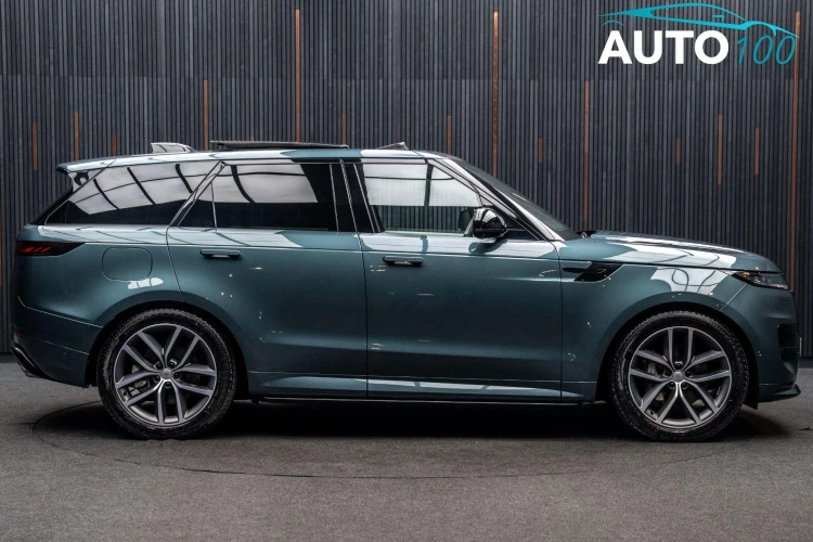Vehicle Image 11
