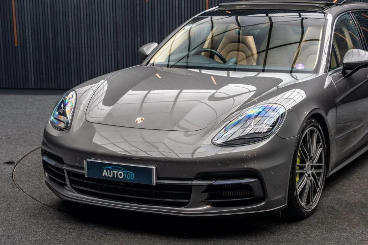 Vehicle Image 11