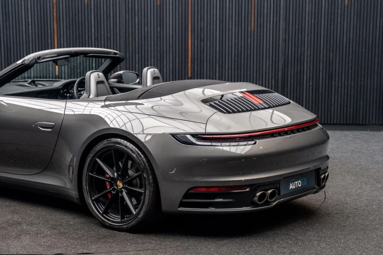 Vehicle Image 19