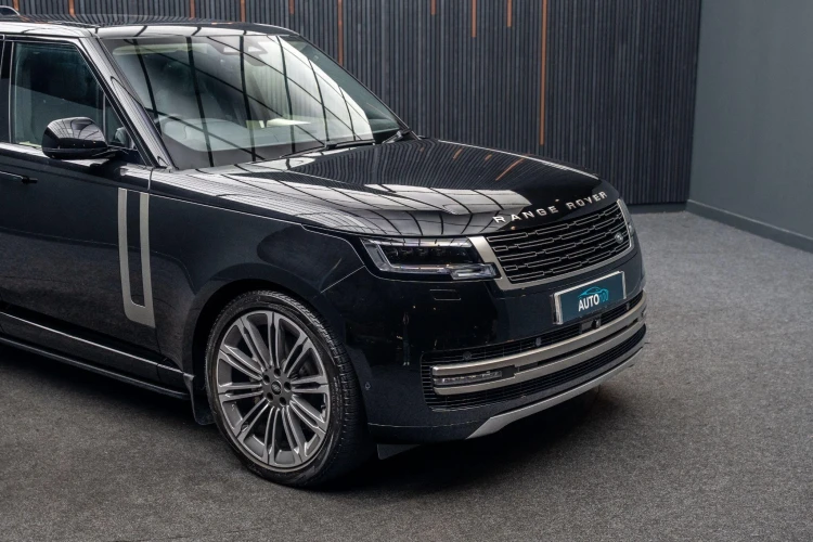 Vehicle Image 11