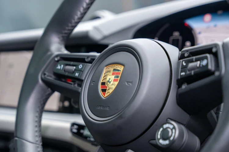 Vehicle Image 20