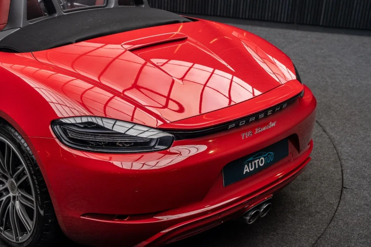 Vehicle Image 21