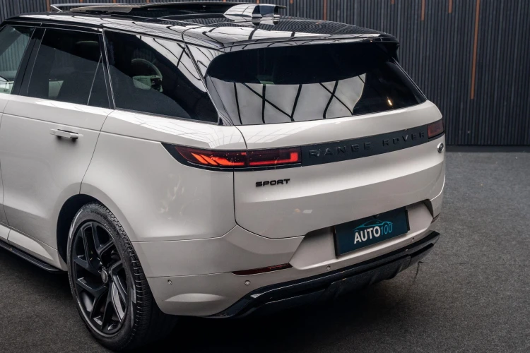Vehicle Image 17