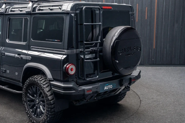 Vehicle Image 9