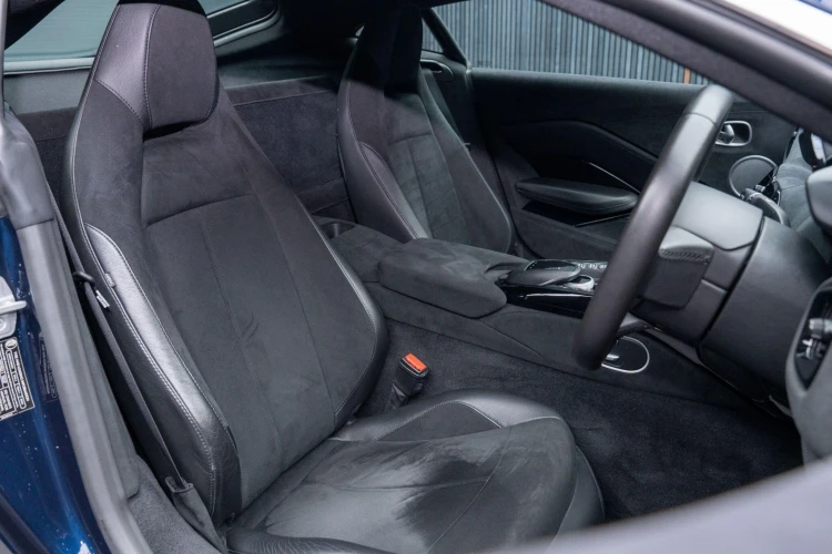 Vehicle Image 35