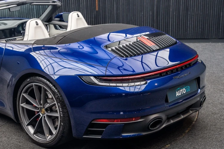 Vehicle Image 21