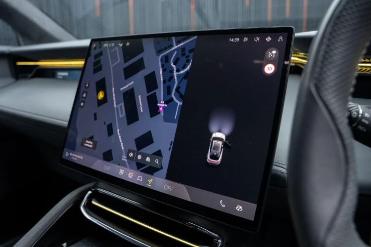 Vehicle Image 10
