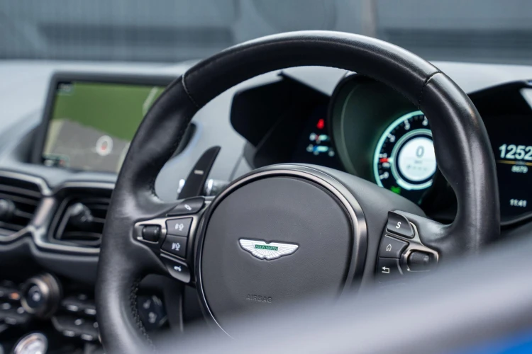 Vehicle Image 40