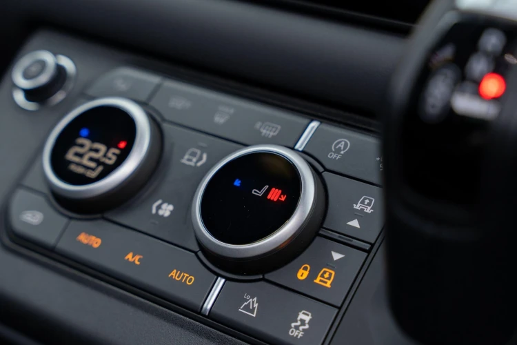 Vehicle Image 22