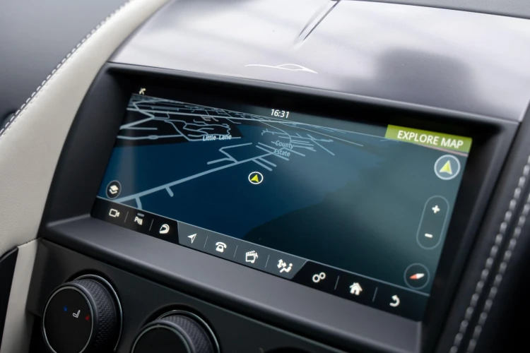 Vehicle Image 10