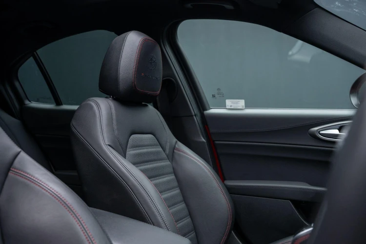 Vehicle Image 41
