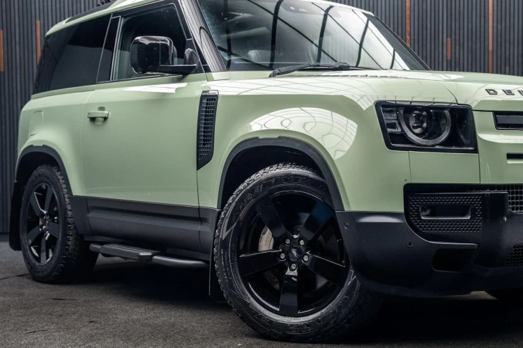 Vehicle Image 7