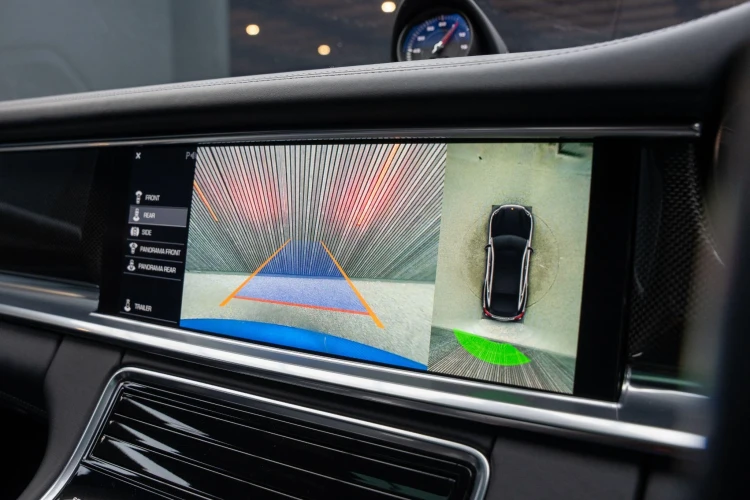 Vehicle Image 10