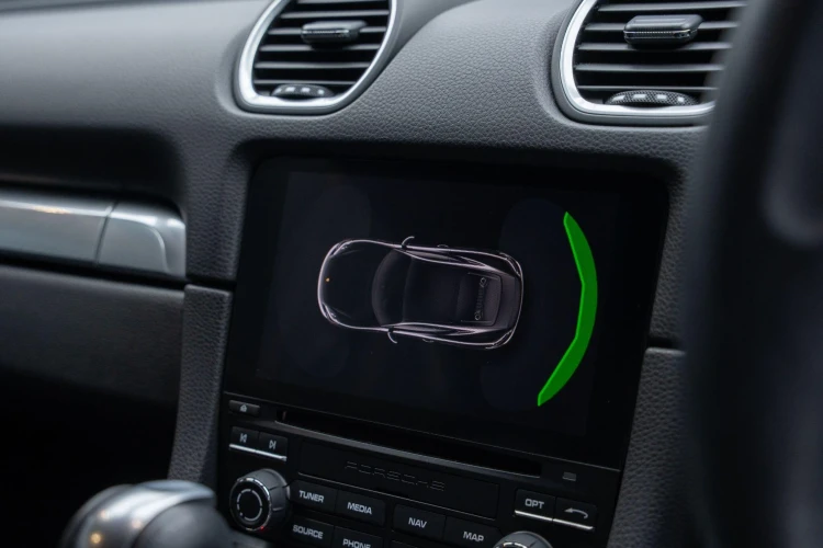 Vehicle Image 10