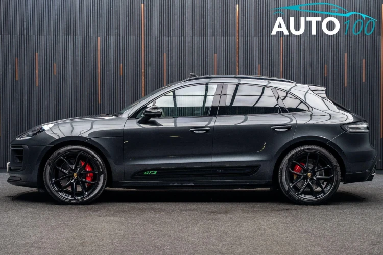 Vehicle Image 11