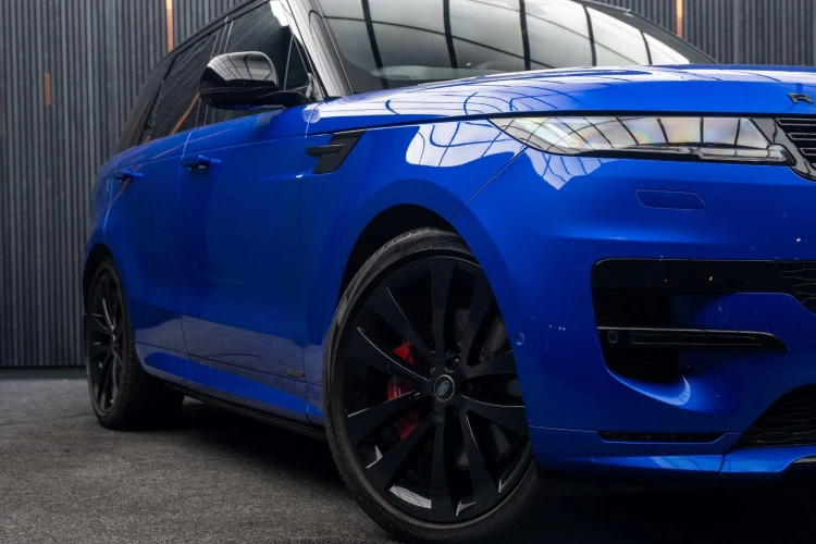 Vehicle Image 7