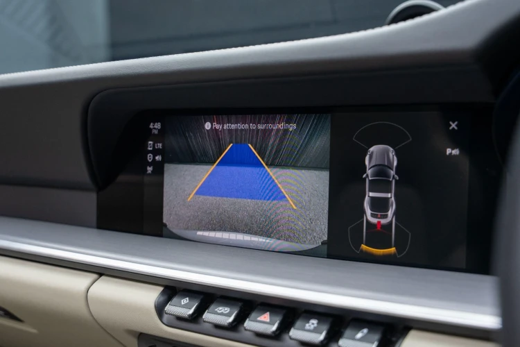 Vehicle Image 10