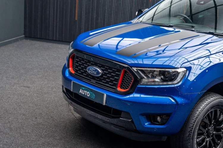 Vehicle Image 11