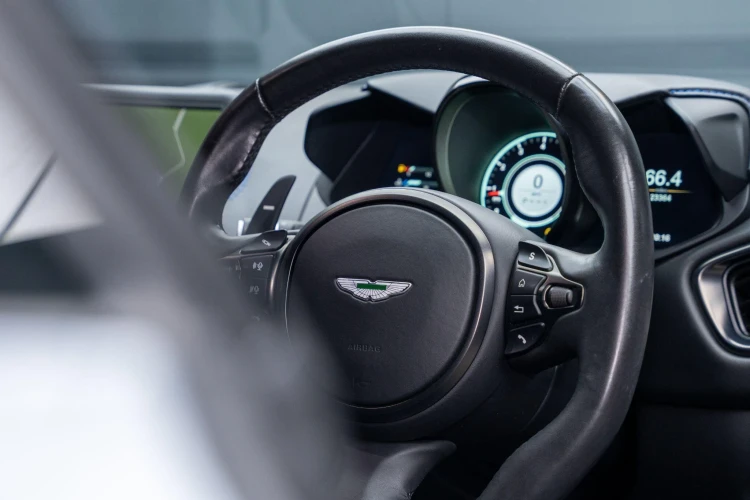 Vehicle Image 36