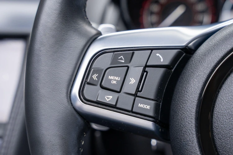 Vehicle Image 22