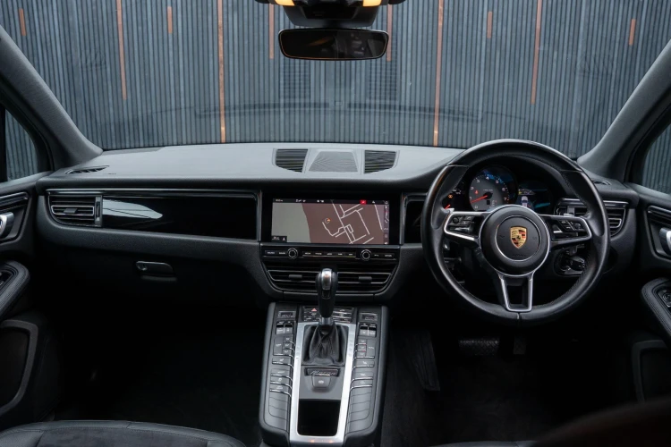 Vehicle Image 40