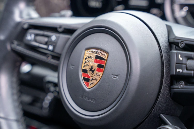 Vehicle Image 30