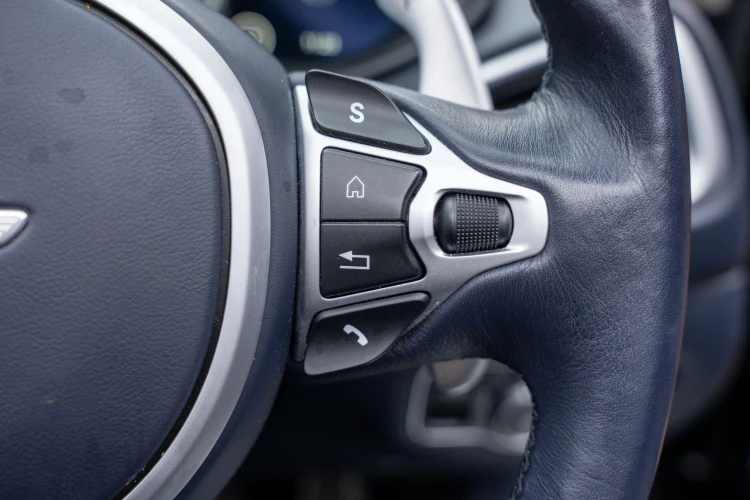 Vehicle Image 20