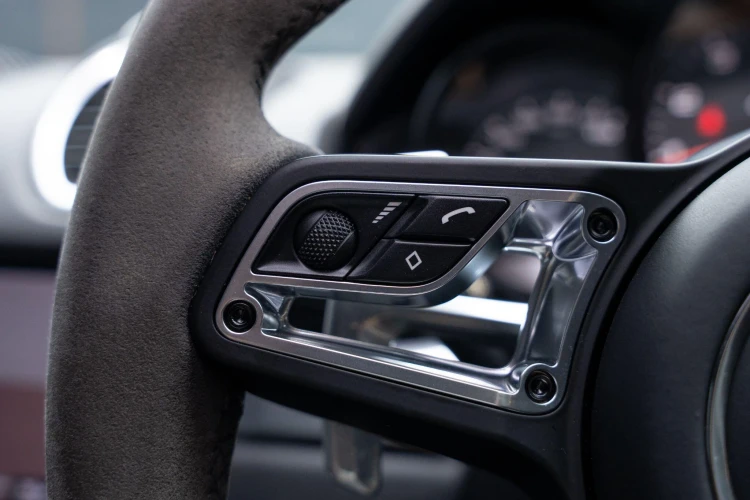 Vehicle Image 30