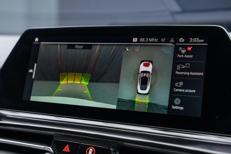 Vehicle Image 8