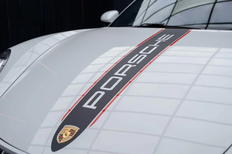 Vehicle Image 35