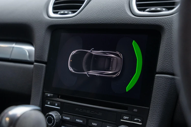 Vehicle Image 8