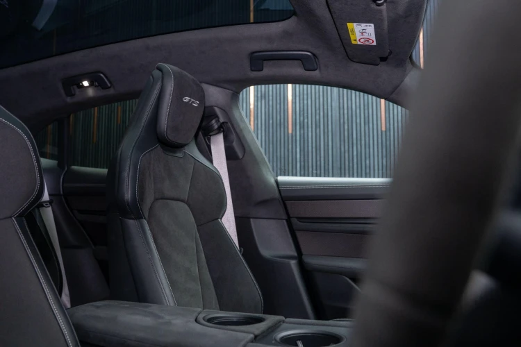 Vehicle Image 36