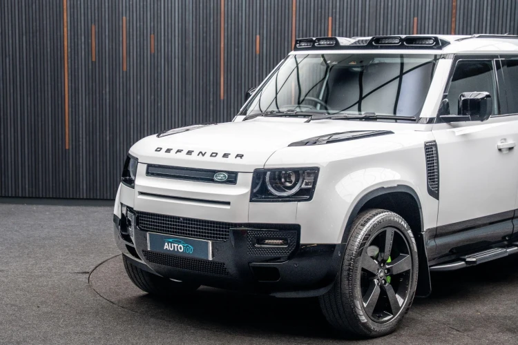Vehicle Image 5