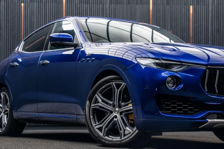Vehicle Image 7