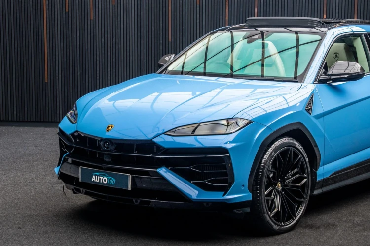 Vehicle Image 15