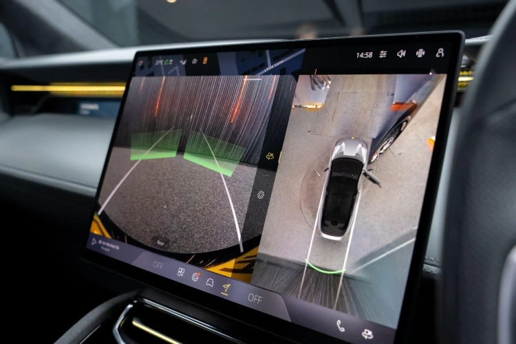 Vehicle Image 8