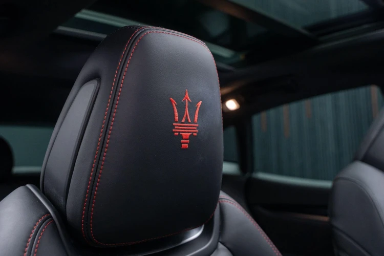 Vehicle Image 45